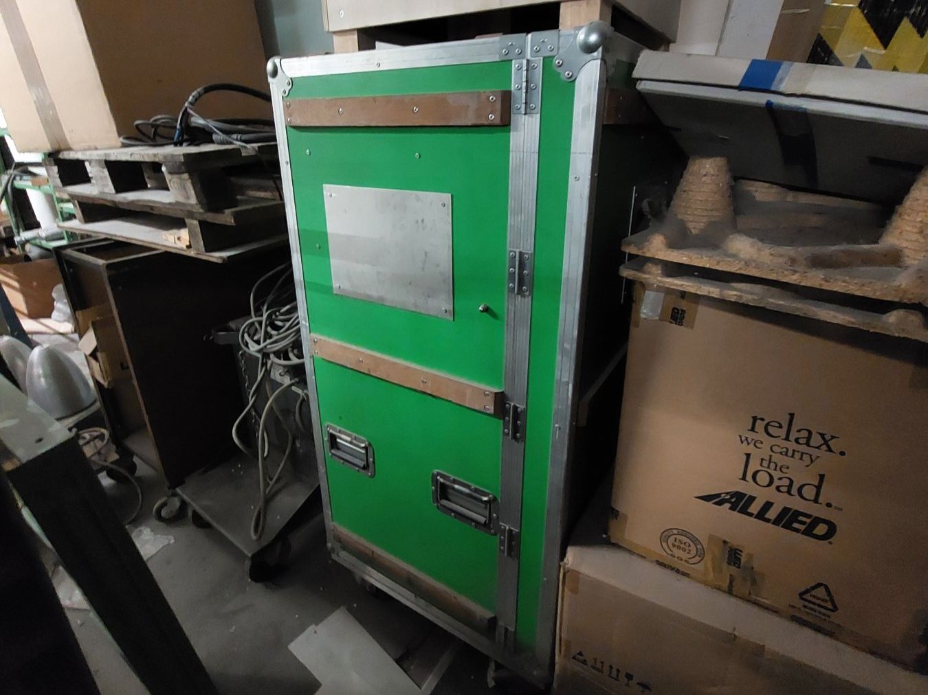 Contenitori edile: Sehr robuste Transport-Box mit Rollen – Usato da Gersau venduto da jonen01