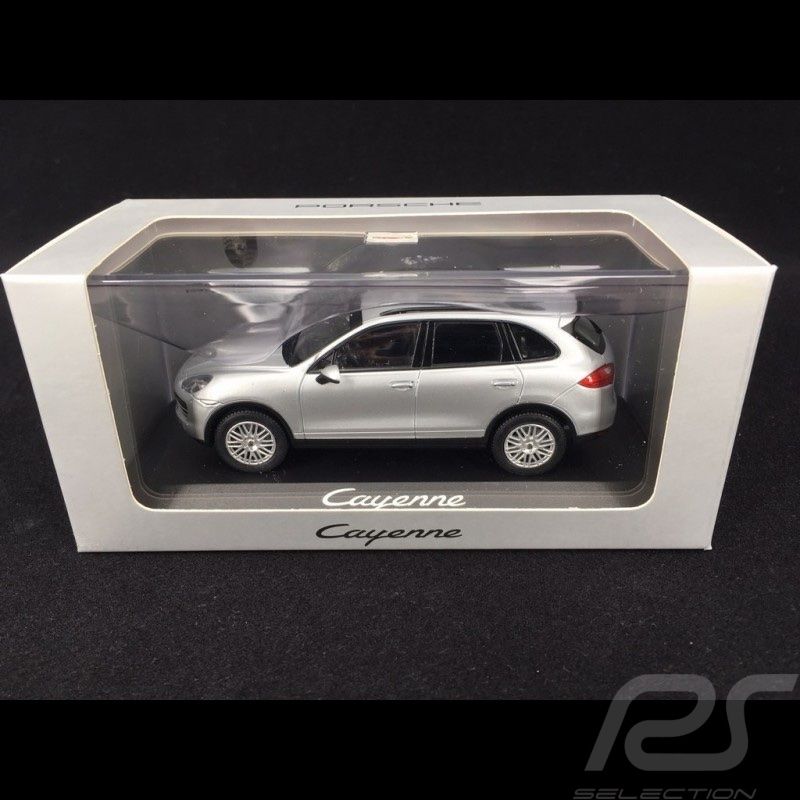 Porsche Modellautos: Porsche Cayenne 2011 silber 1:43 Minichamps – Neu und originalverpackt aus Bonstetten von Rocco02 3