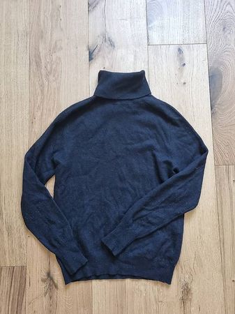 Rollkragenpullover mit Kaschmir