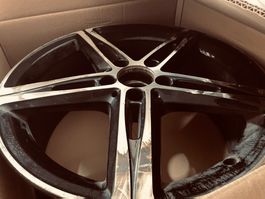 Originale Mercedes Benz 18" Zoll Alufelge (18" 7.5Jx18H2)