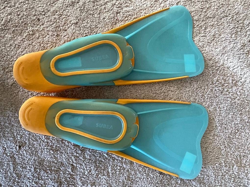Pinne, Maschere & Boccagli: Schwimmflossen Gr. 34/35 – Usato da Lamboing venduto da Sudaliso4 1