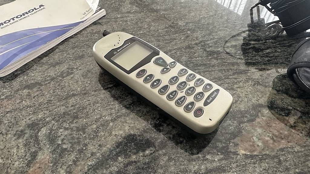 Motorola Telefoni: Motorola M3588 – Usato da Egg b. Zürich venduto da e34525i 1