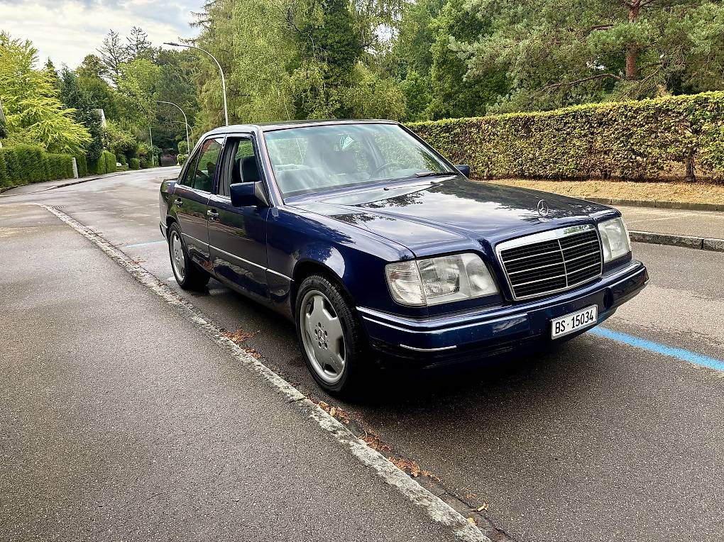Automobili: Mercedes e klasse e 220 w124 – Usato da Dornach venduto da serge025 1