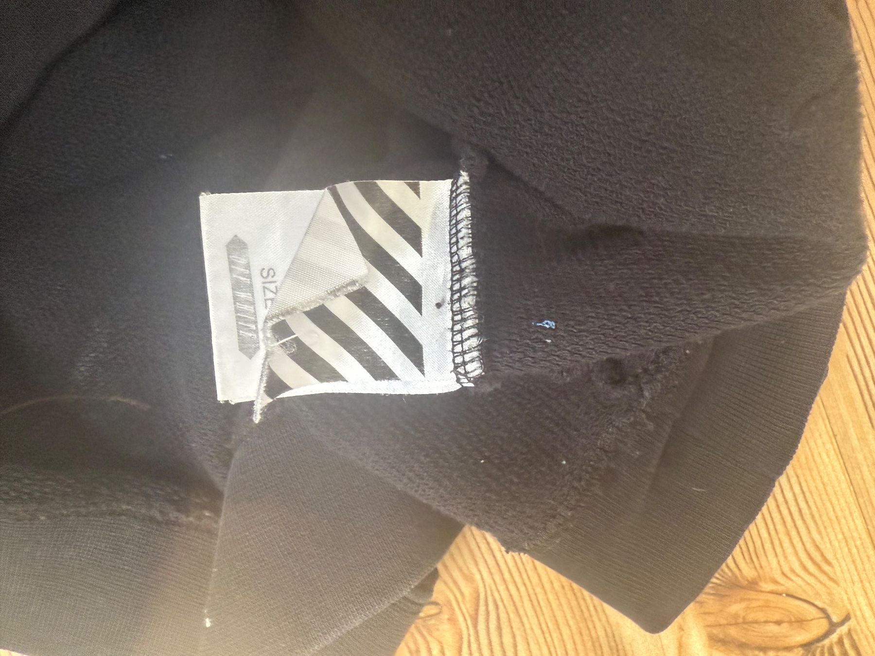 Off-White Pullover & Sweatshirts: Off White Hoodie L – Gebraucht aus Bern von inc_9xlw 1