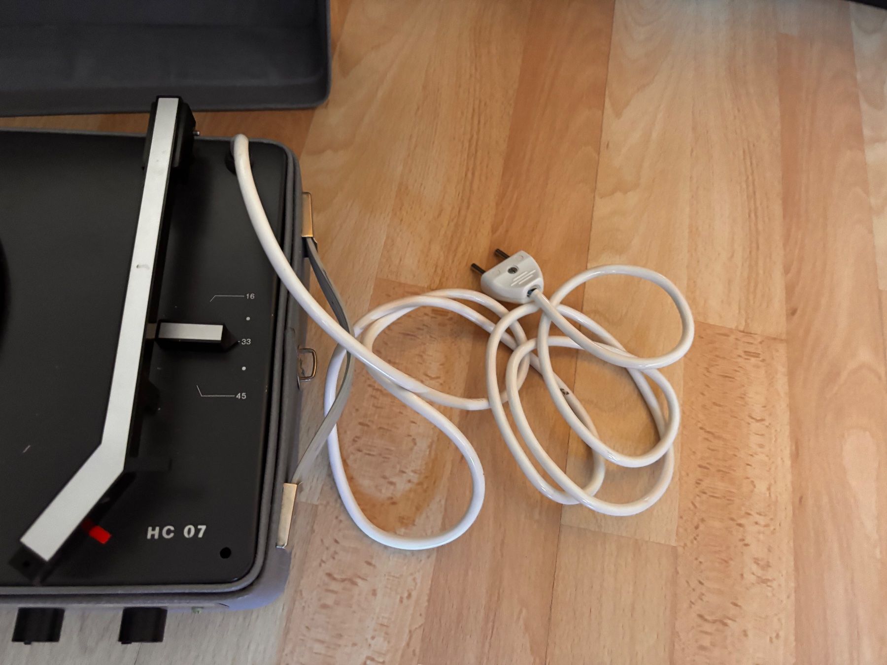 Giradischi: supraphon ge 070 Kofferplattenspieler. – Usato da Bern venduto da raupenimmersatt 4