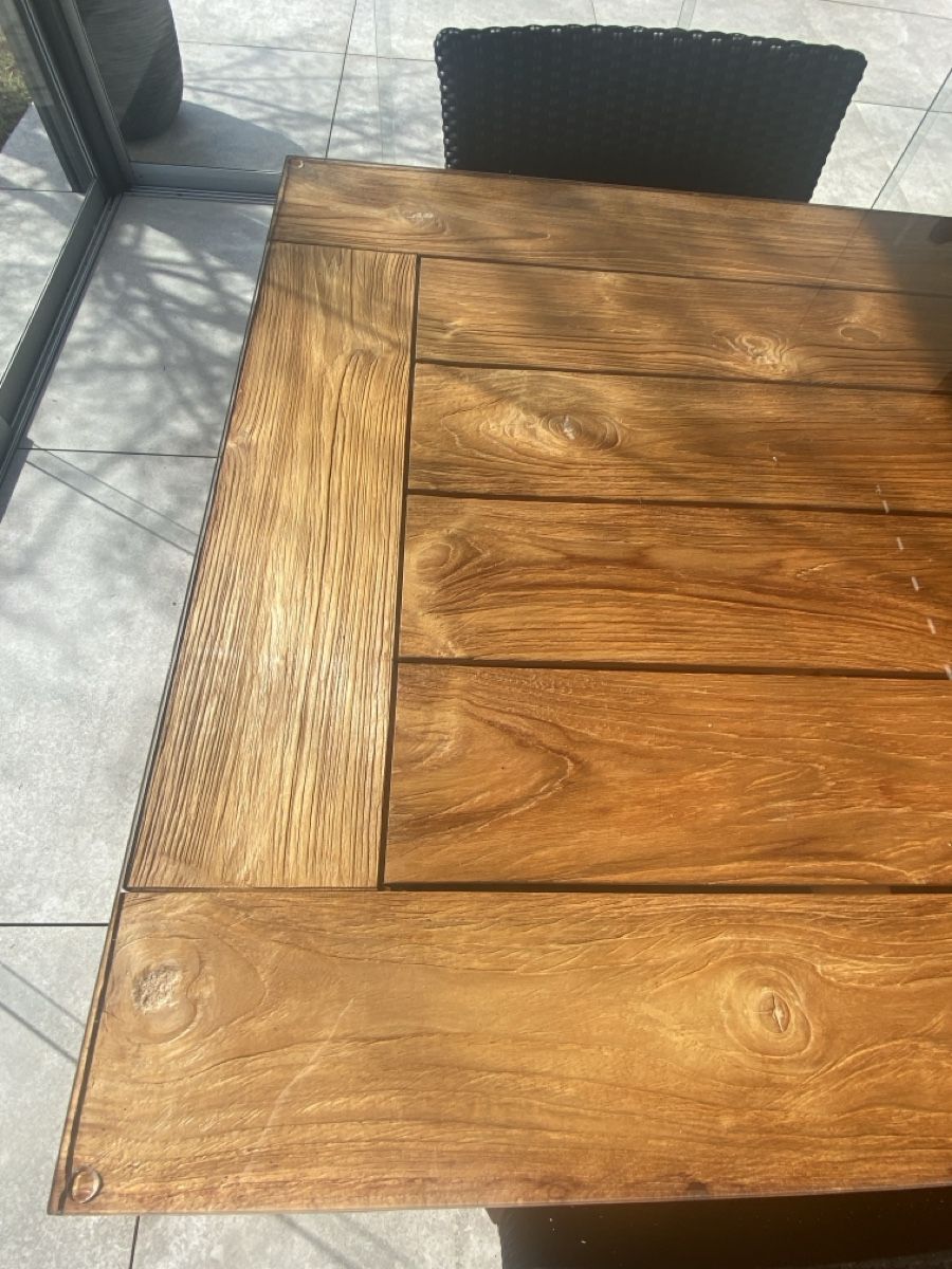 Set di tavolo e panche: Exotan Gartentisch-Set aus Teakholz & Ratan – Usato da Rüthi (Rheintal) venduto da Foxy25 4