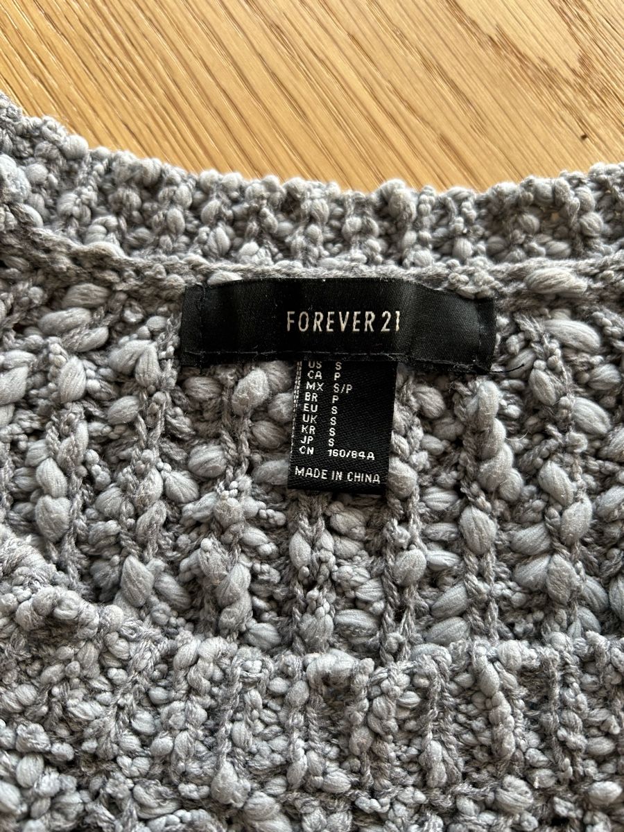 Maglioni & Felpe: 🩶Pullover Forever21🩶 – Usato da Kilchberg BL venduto da ann_kwk5 1