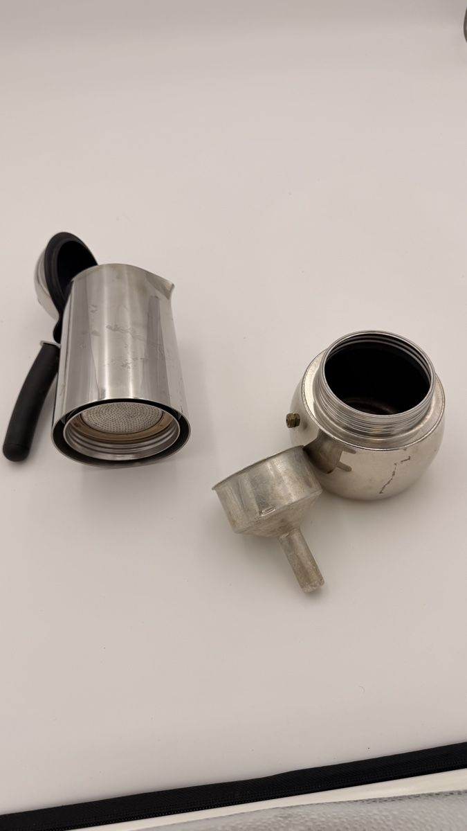 Macchine per caffè & Macchine per espresso: Espressokocher moka express 6 tassen  – Usato da Rotkreuz venduto da perlengott 4