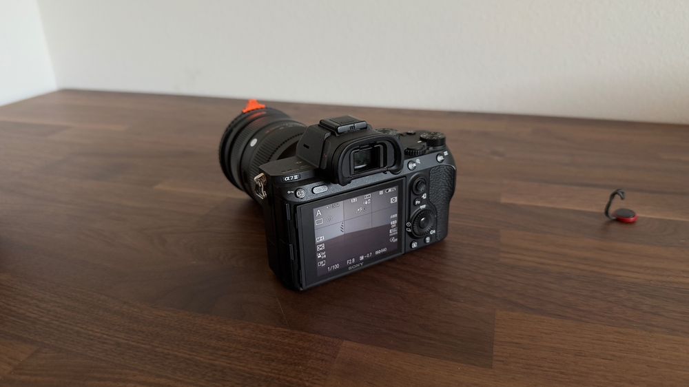 Sony Appareil photo: Sony A7III + Sigma 28-70 f/2.8 + Zubehör – Neuf (Voir description) à Schlatt ZH par aliseon 4