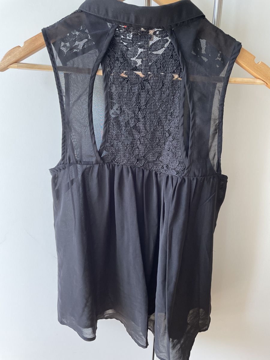 Only Blusen: Chemisier sans manche Only 38 – Gebraucht aus Montagny-la-Ville von Sissi-Sissi 2