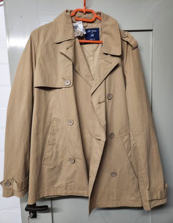 Beige Trenchcoat von JUST CASUAL, Grösse M, neu!