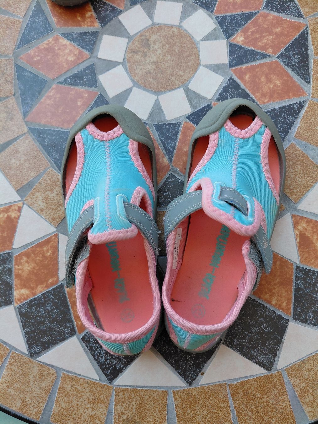 Scarpe per ragazzi: Badeschuhe Kinder – Usato da Mettlen venduto da mettlen03a