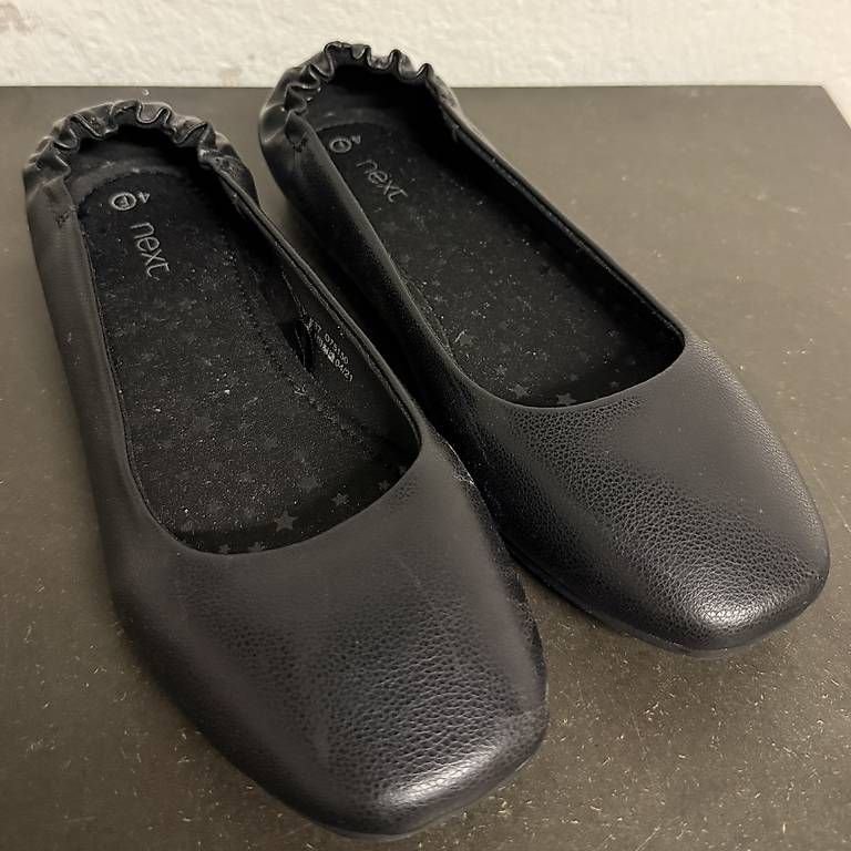 Next Schuhe für Mädchen: Ballerina, NEXT, Gr. 37 – Gebraucht aus Basel von AMV_14a