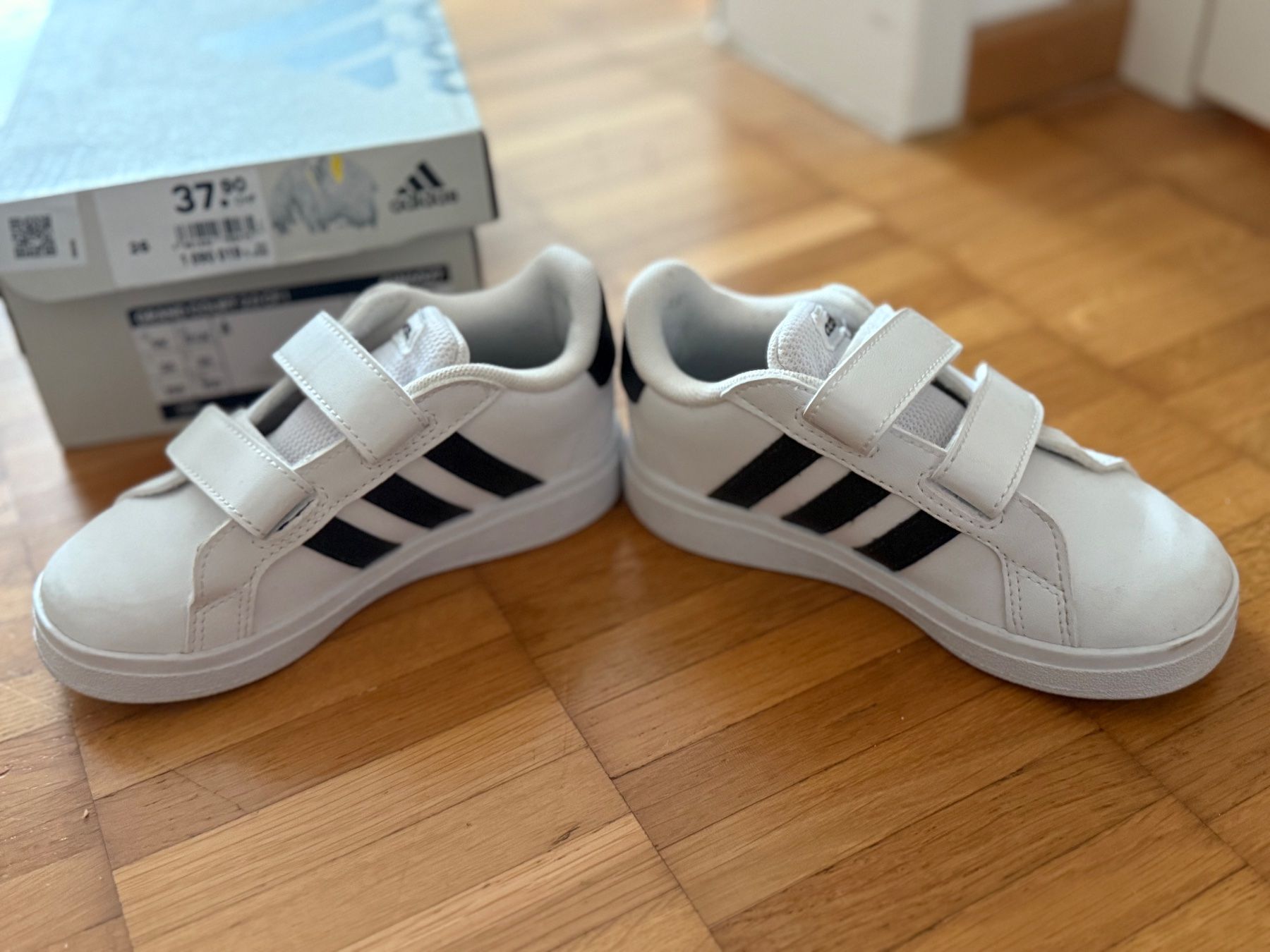 Adidas Scarpe per ragazzi: Adidas Original Superstar Sneaker Gr 26 – Nuovo (secondo la descrizione) da Richterswil venduto da Eunoia85 3