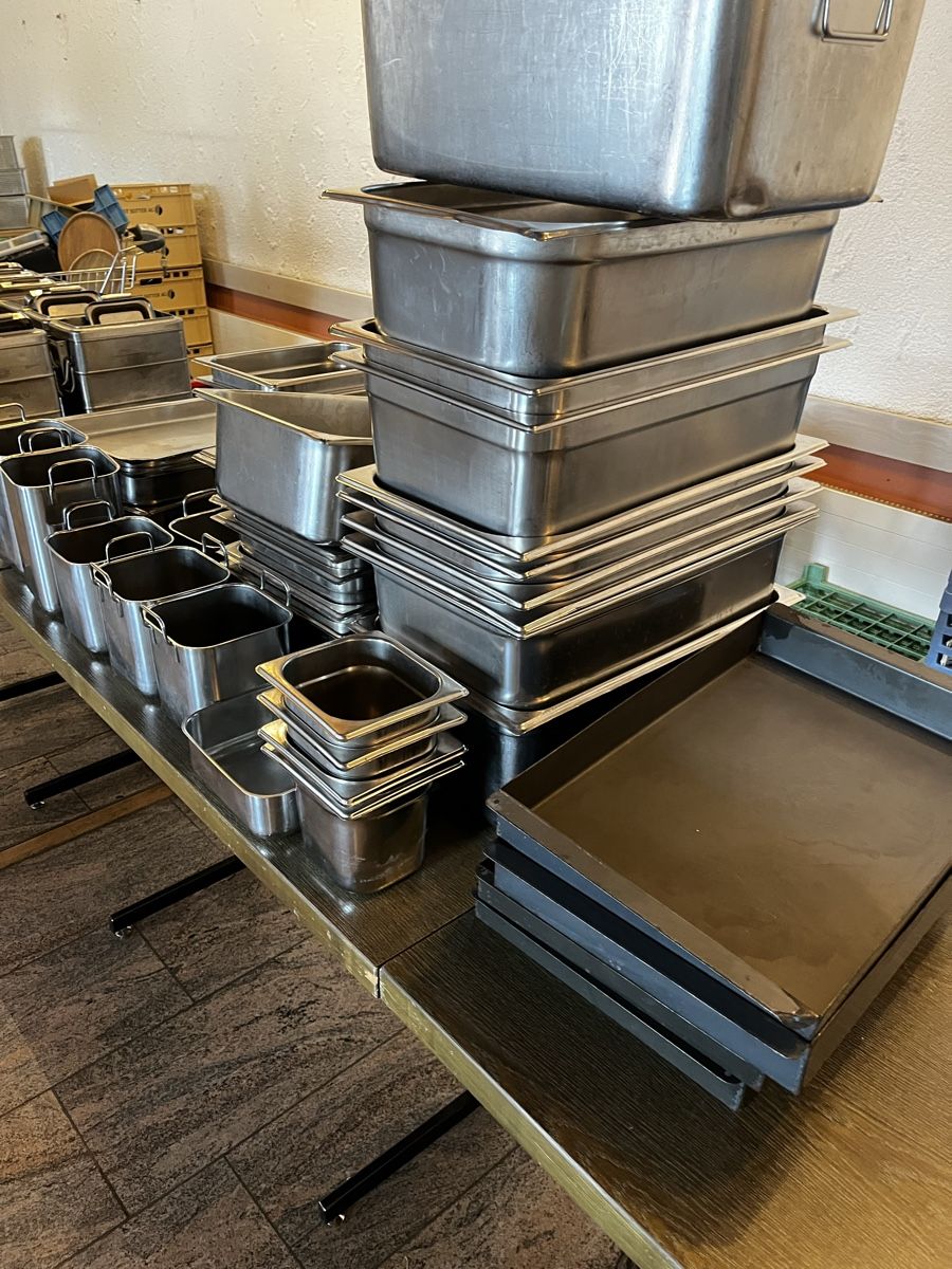 Cucine complete: Lot GN 42 Stk ab 1.- – Usato da Dittingen venduto da Cervolino77 2