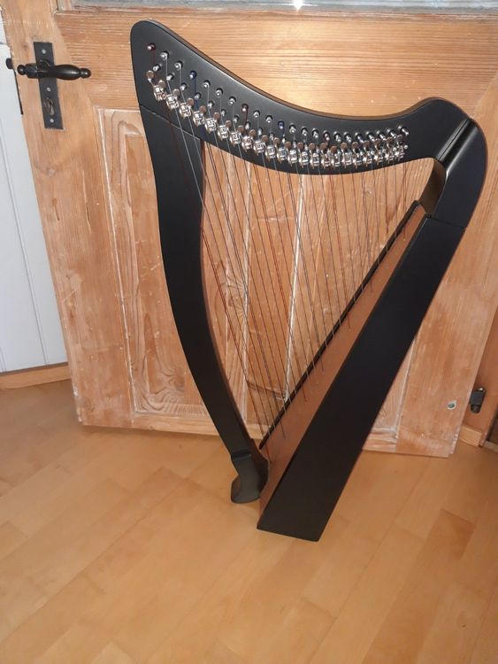 Harfe 22 Saiten mit Halbtonklappen (Gebraucht) in Wolfhalden für CHF ...