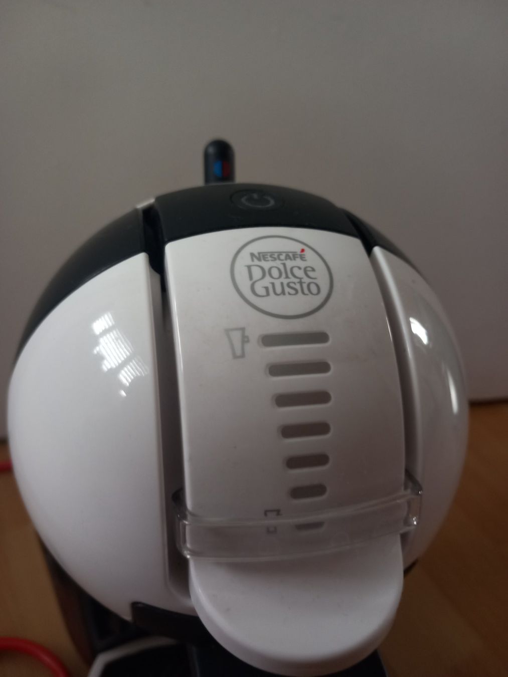 Nescafé Kaffeemaschinen & Espressomaschinen: Nescafe Dolce Gusto – Gebraucht aus Wettingen von fio 2