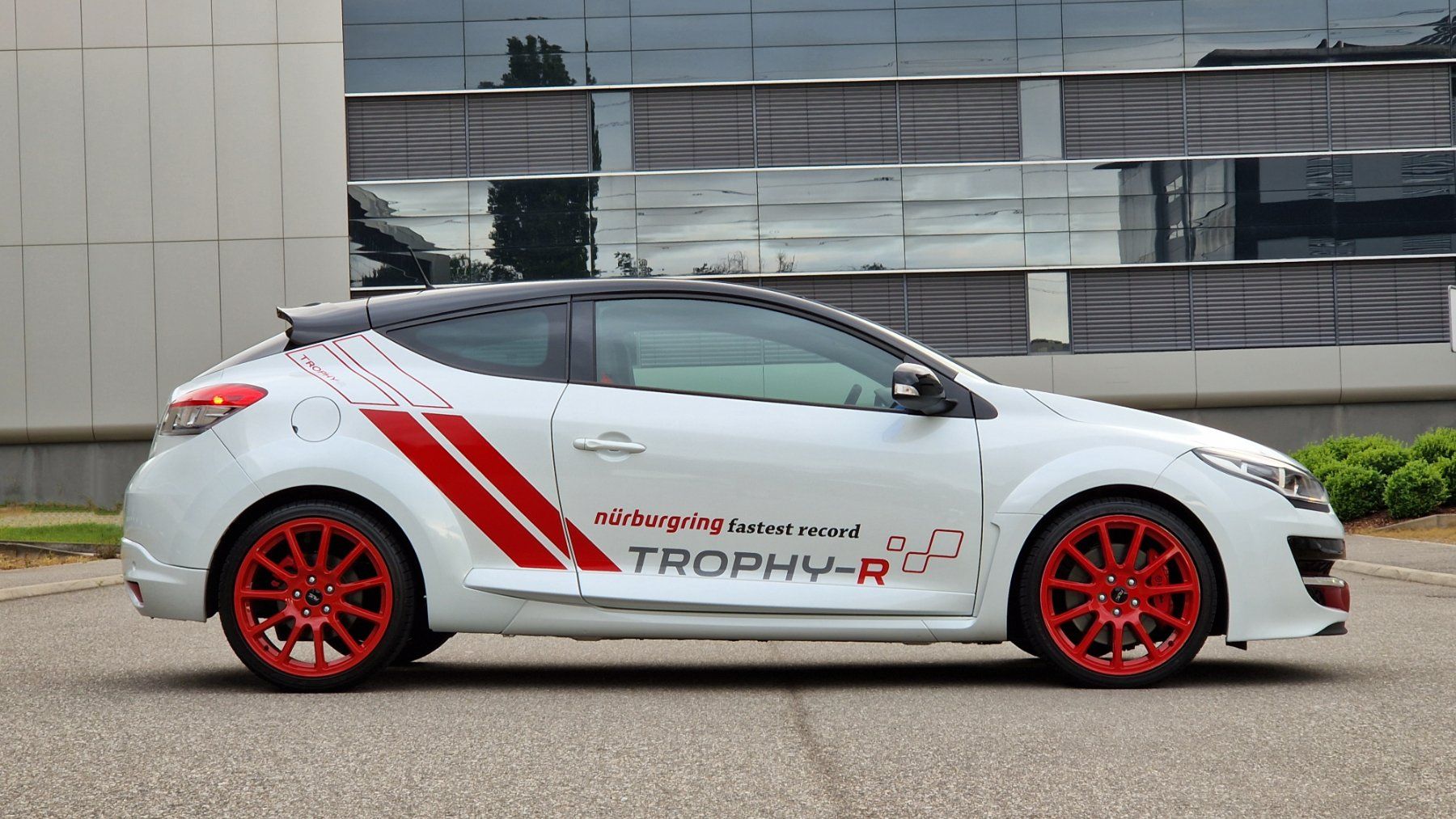 Renault Automobili: Renault Megane RS 275 Trophy-R – Usato da Versoix venduto da Bimmer21 5