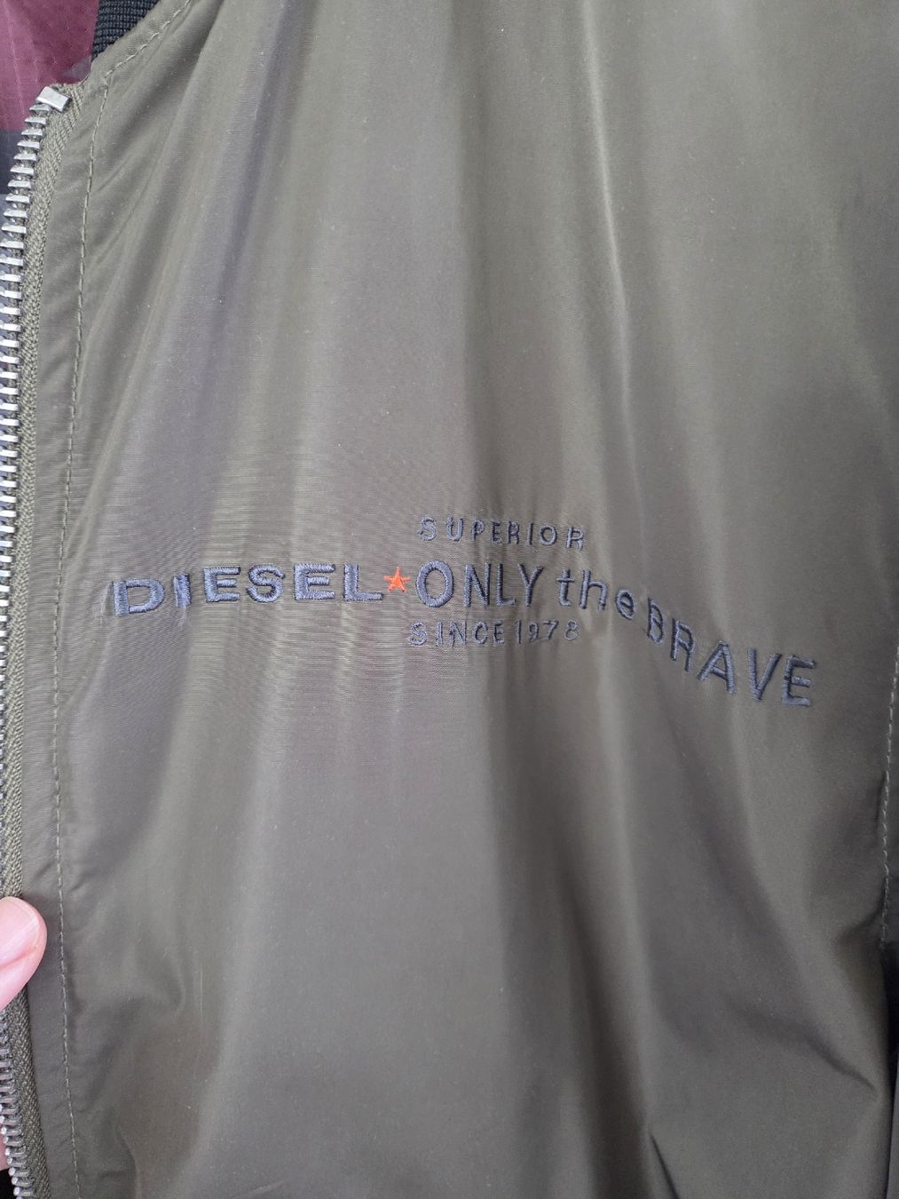 Diesel Jacken: Herren Bomberjacke Grösse M Diesel 2-seitig – Gebraucht aus Zürich von yubr 3
