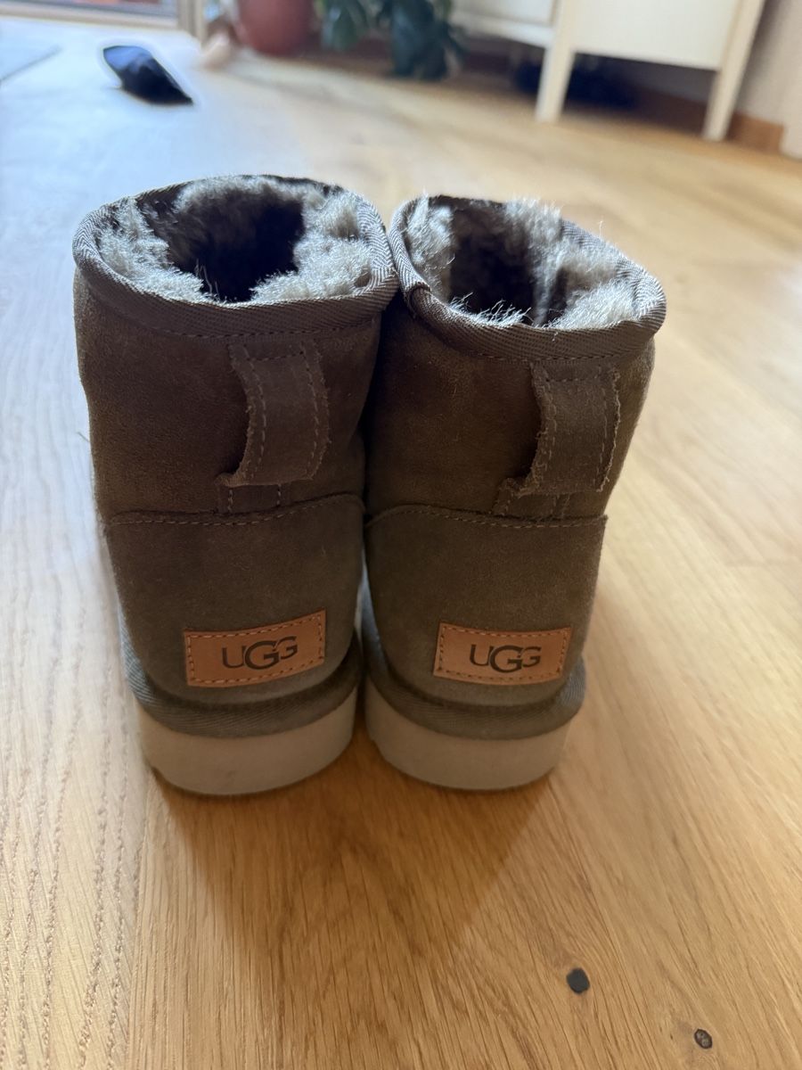 Scarpe da donna: UGG Boots braun Grösse 38 NEU – Nuovo (secondo la descrizione) da Zürich venduto da chr_5yqg 3
