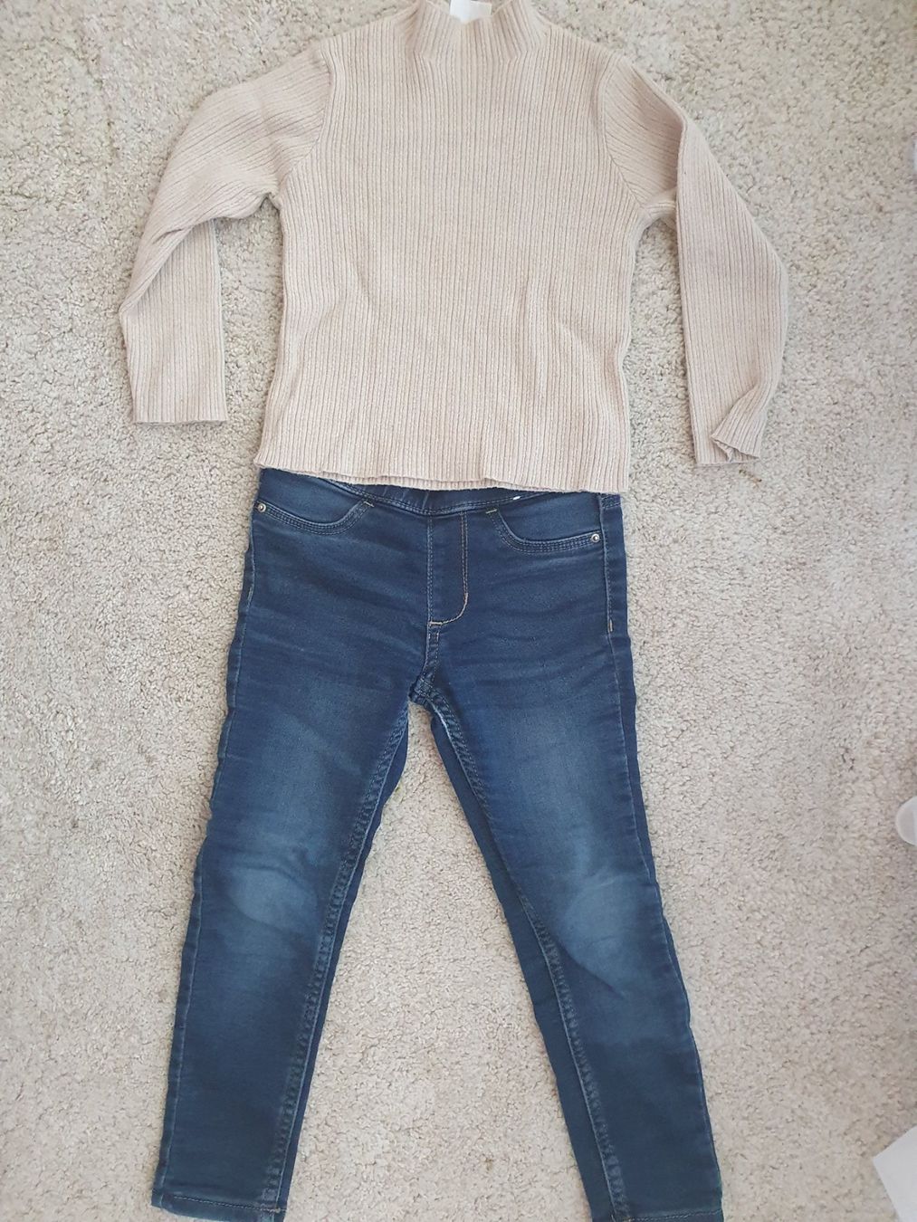Maglioni & Felpe: Jeans Denim + Pullover Zara – Usato da Altendorf venduto da MiriCaj