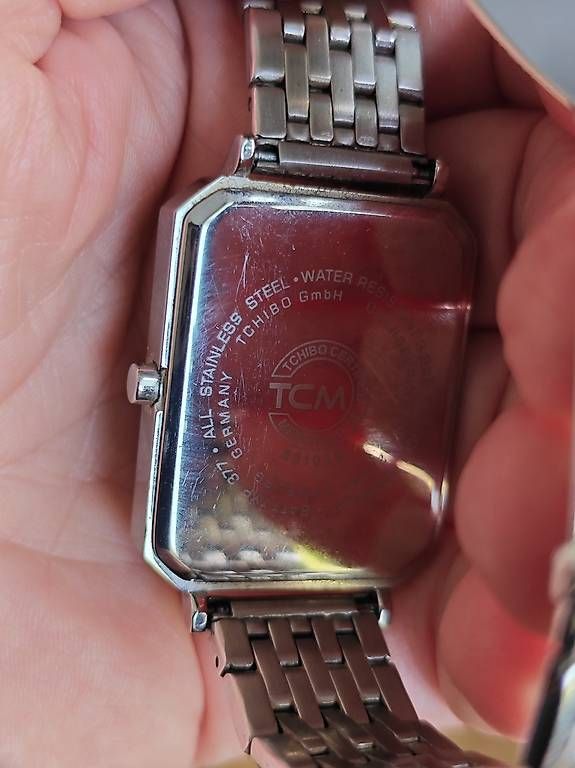 Montres: Edelstahluhr von Tchibo  – D'occasion à Oberengstringen par dalisiana 2