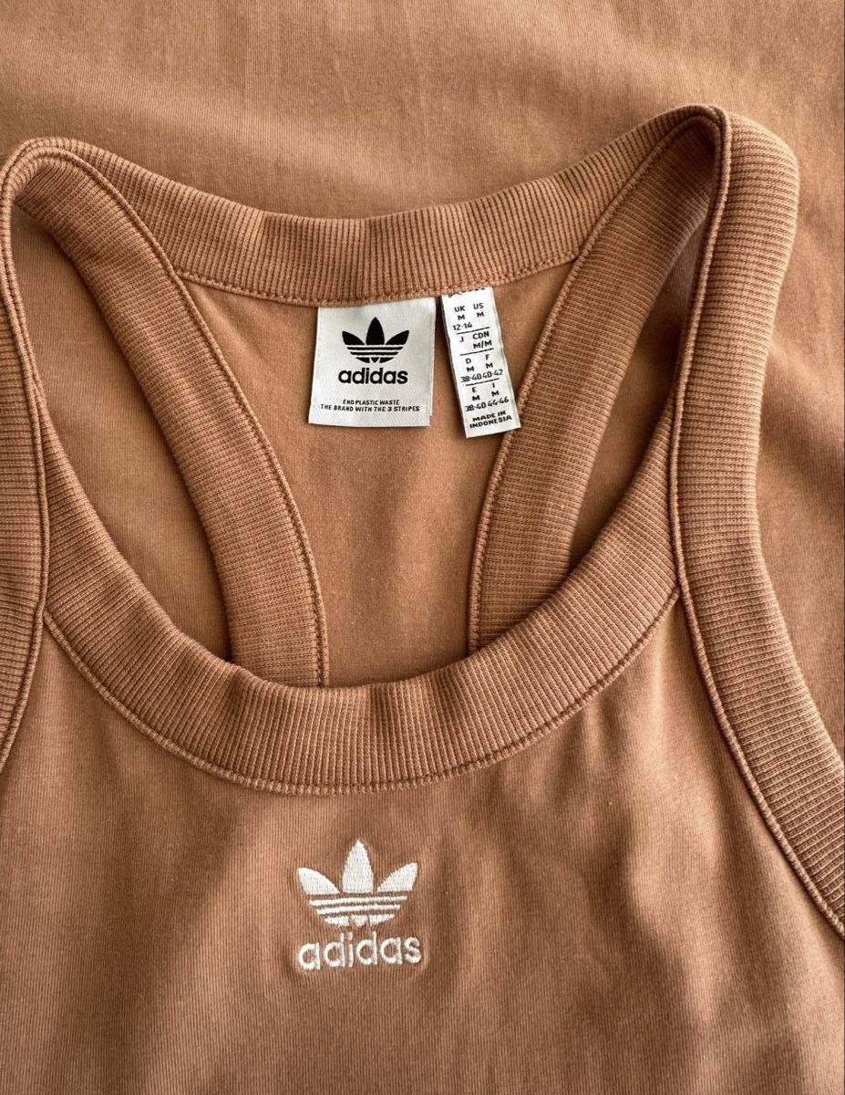 Adidas Vestiti: Adidas Kleid, Grösse M – Nuovo (secondo la descrizione) da Zollikon venduto da snowflake10- 1