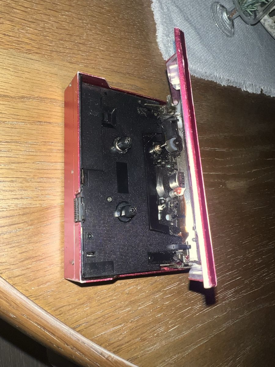 Sony Tragbarer Mediaplayer: Walkman Sony WM-DDL Cassette Player 1984 – Defekt aus Fribourg von Karmann74 7