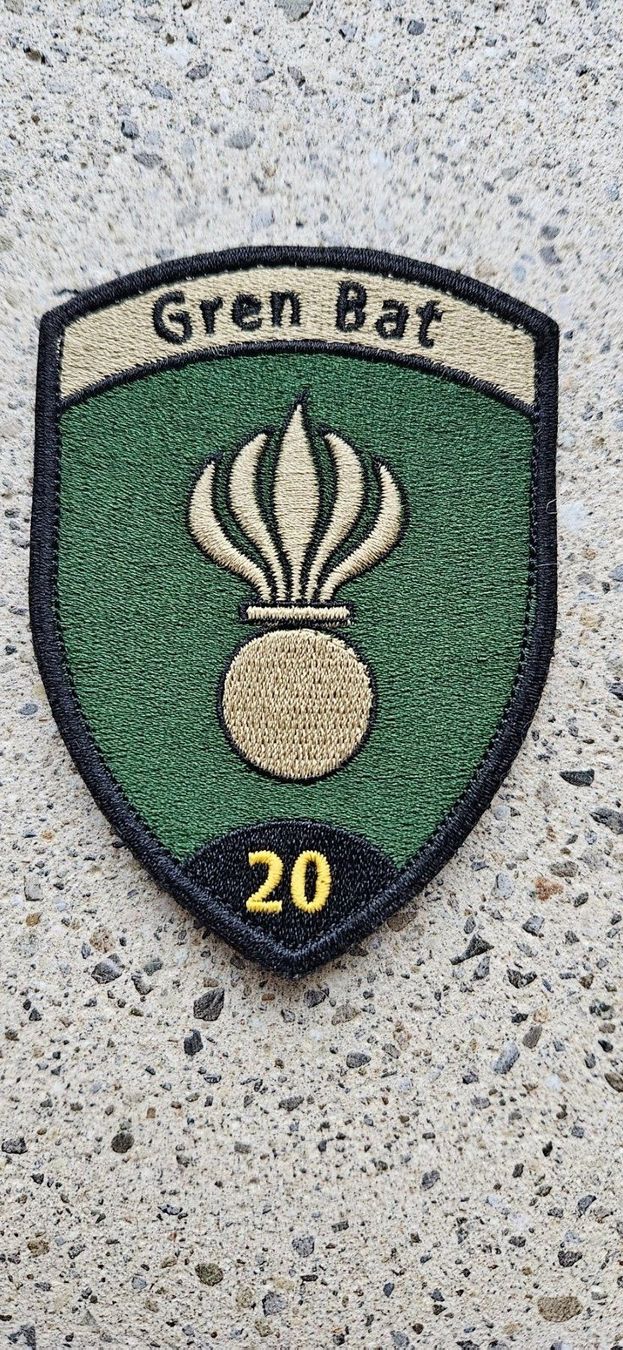 Schweizer Armee Placchette & Badge: *** Badge Grenadier mit klett *** – Nuovo e nell'imballaggio originale da Riedholz venduto da fr_sIruP