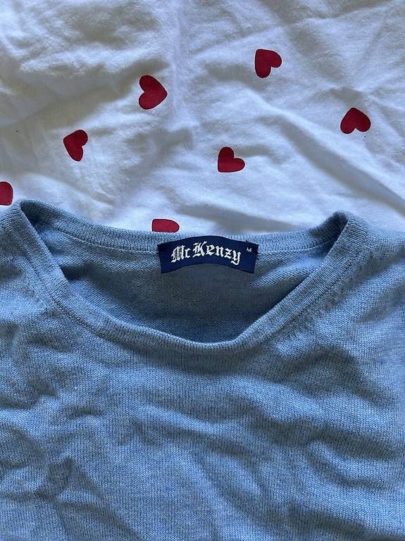 Tops: STRADIVARIUS BLAUES STRICKWESTE – Gebraucht aus Zürich von cla_l2t2 2