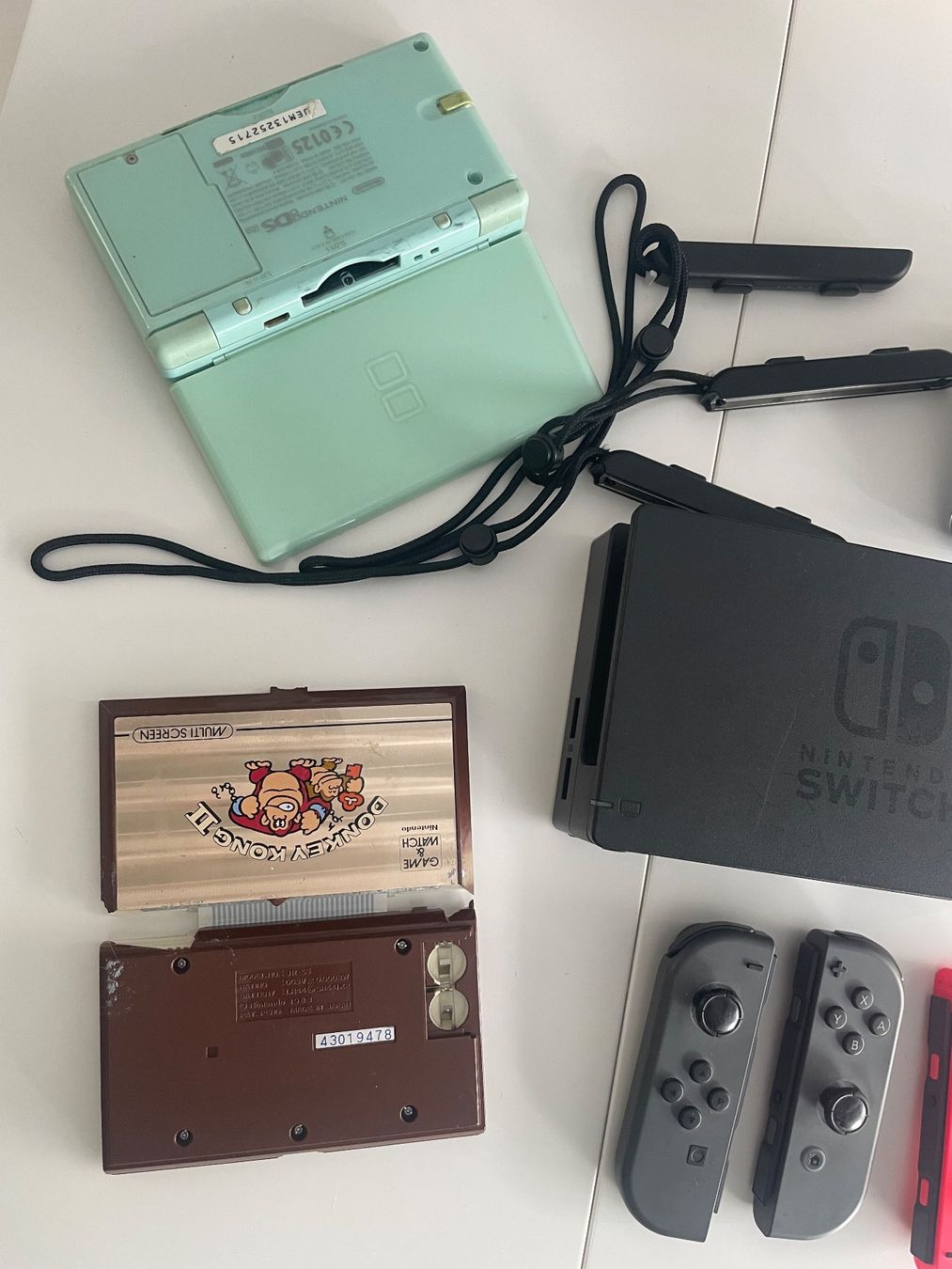Nintendo Controller: Diverse Nintendo Switch PSP Zubehör Unkontrolliert – Usato da Dällikon venduto da buyandbehappy 4