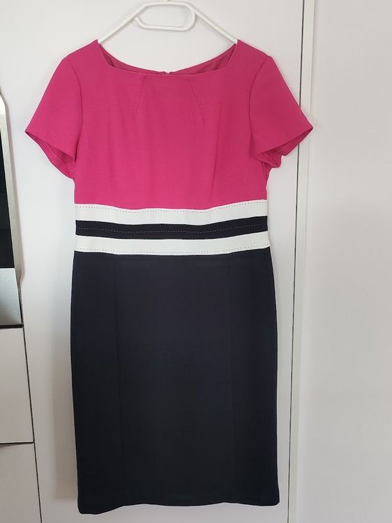 Robe Mark & Spencer (Neuf (Voir description)) à Lausanne pour CHF 25
