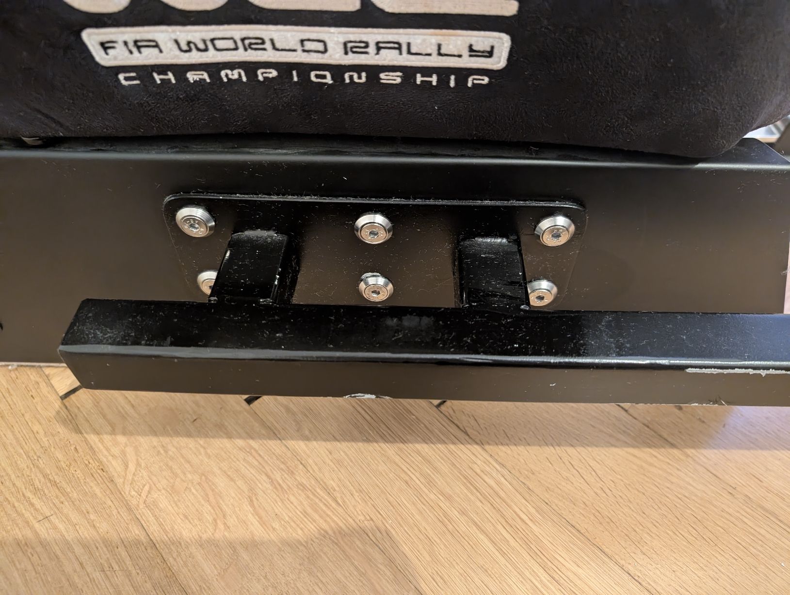 Playseat Stühle: Playseat WRC Edition Alcantara  – Gebraucht aus Basel von  4