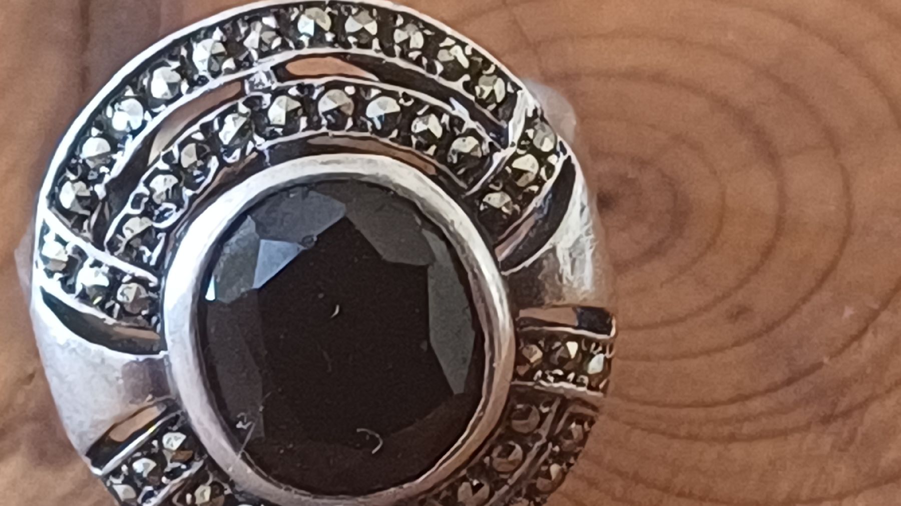 Ringe: Schöner Fingerring mit Stein – Gebraucht aus Flawil von Naphtali 1