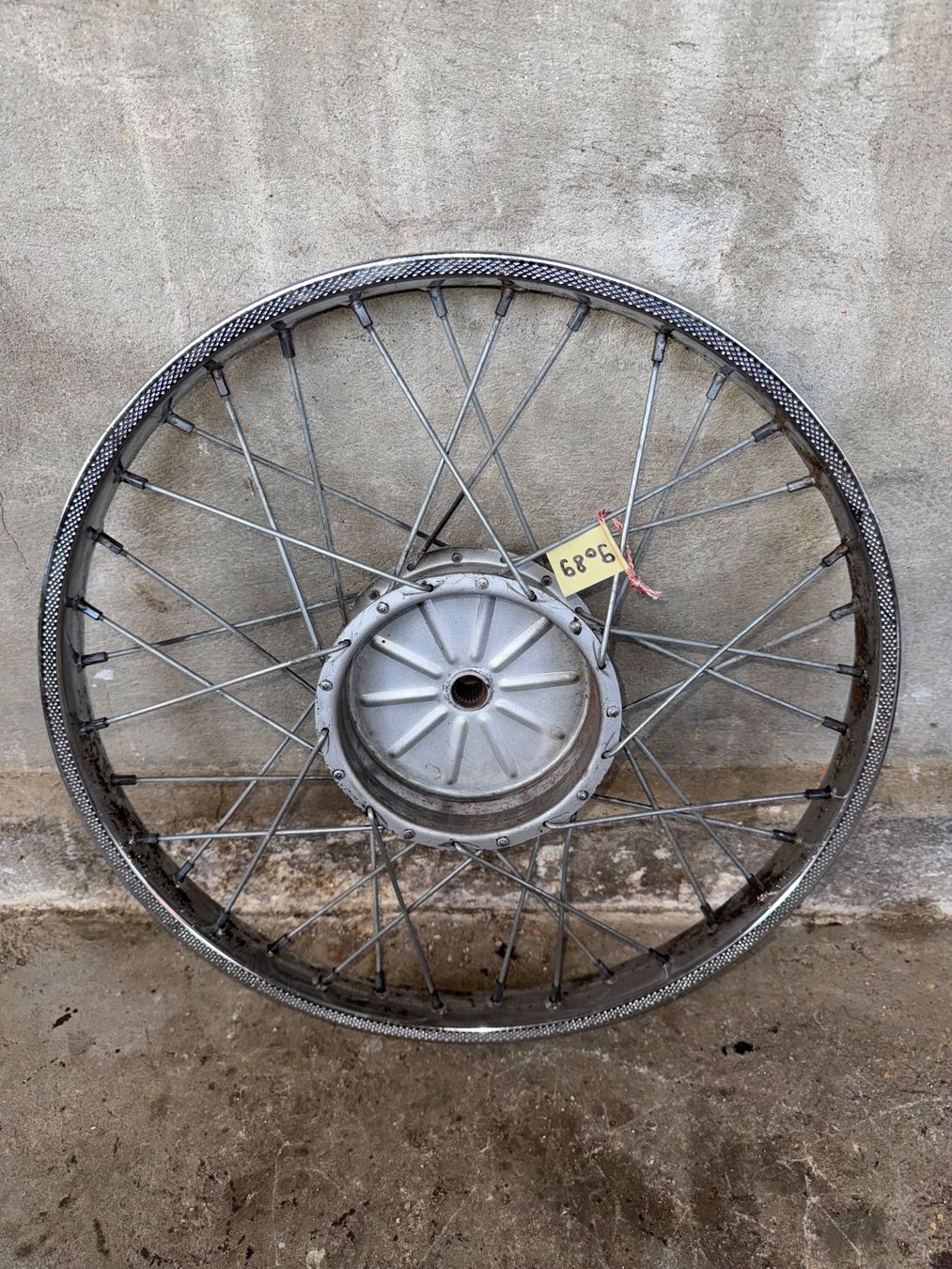 Piaggio Pièces pour mobylette: Piaggio Mofa Speichen Hinterrad – D'occasion à Fahrni b. Thun par berger_tuning34