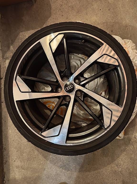 Pneus & Roues: Audi Sommersatz 20 Zoll  – D'occasion à zürich par Tonka21 1