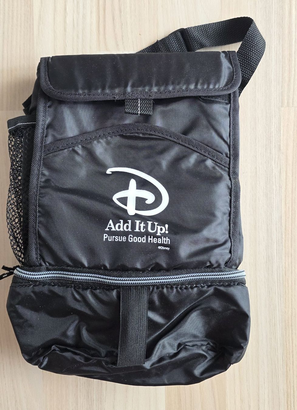 Disney Taschen: Kleine Disney Kühltasche – Neu (gemäss Beschreibung) aus Oetwil am See von fineli2