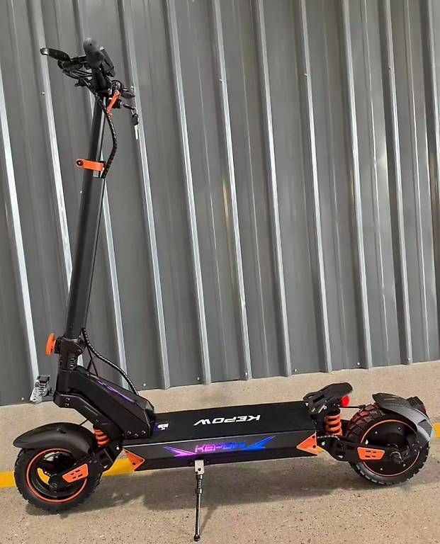 Kickboard: Trottinette électrique neuve 50 km/h – Usato da Forel (Lavaux) venduto da Troots
