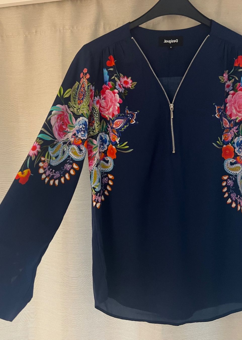 Desigual Camicette: Bluse Desigual – Nuovo (secondo la descrizione) da Uster venduto da Family_Boutique 1