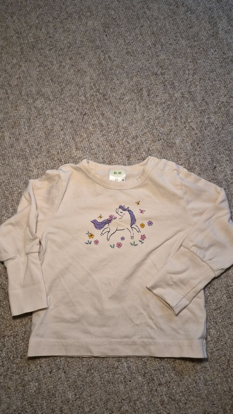 S.Oliver Kleiderpakete & -sets: 5er Set Pullover Gr. 62 – Gebraucht aus Aarau von Saskia.94 4