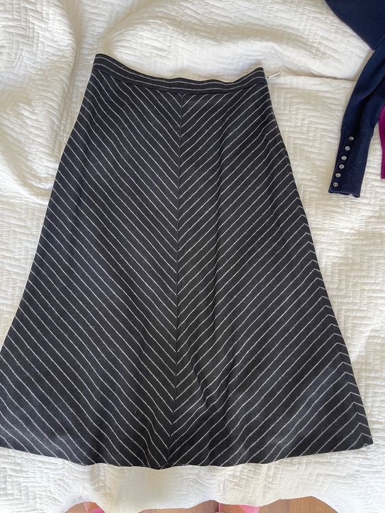 Jupe ESCADA Taille 40 - En Laine Noire, Style A-Line, Occasion Très Bon état (presque Neuve)