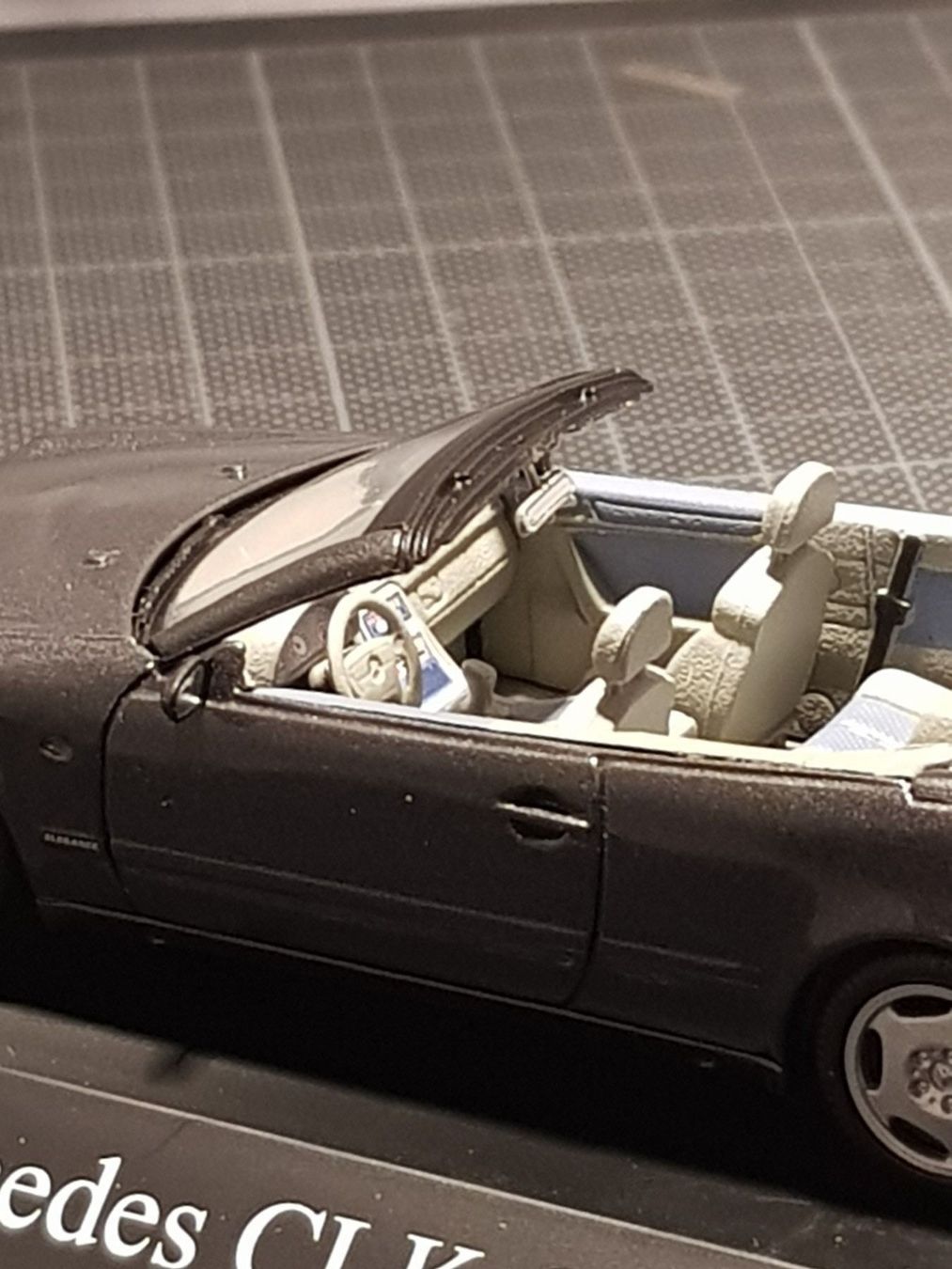 Mercedes-Benz Modellini d'auto: Mercedes CLK Cabrio – Nuovo e nell'imballaggio originale da Chézard-St-Martin venduto da AlPat-Collections 4