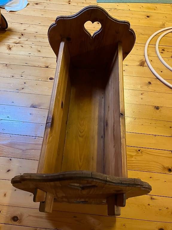 Culle: Babywiege, Puppenbett – Usato da Basel venduto da annosh84 1