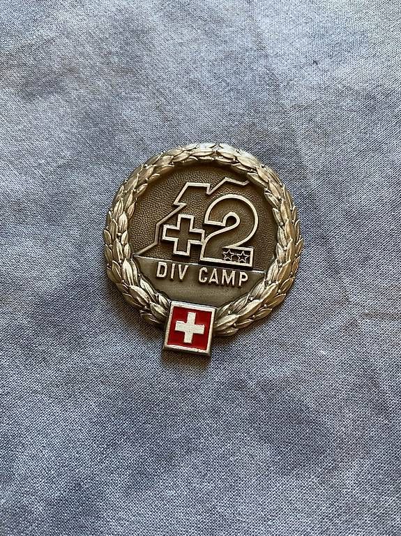 Plaquettes & Badges: Insignes de béret – D'occasion à Bern par lugigon 2