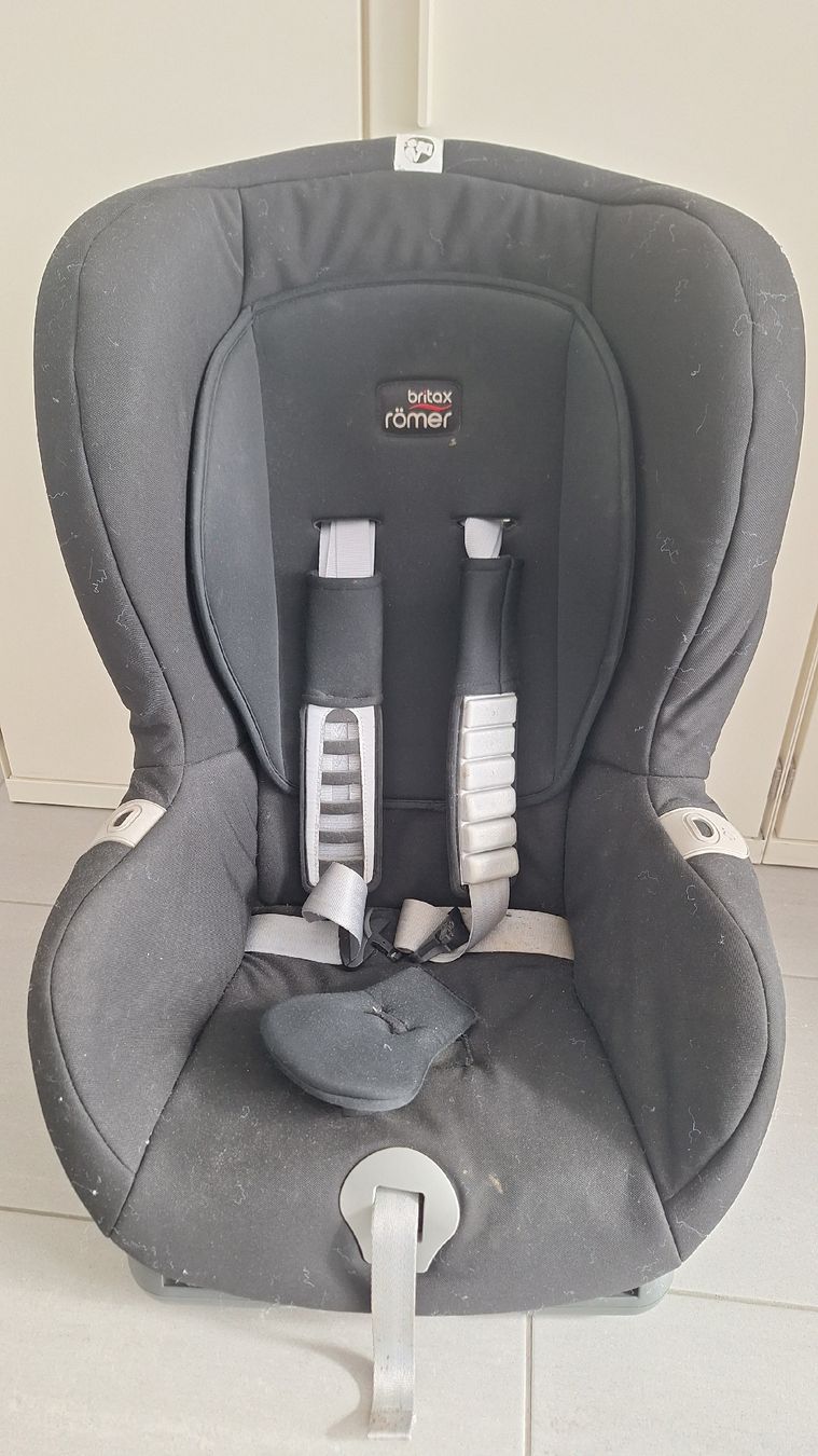 Britax Römer Seggiolini per auto: Römer britax kindersitz – Usato da Sins venduto da Hai2006