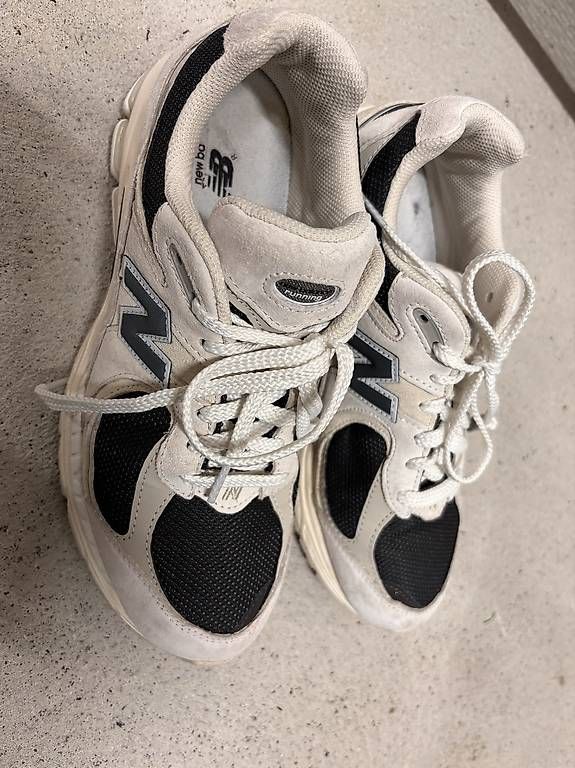 Scarpe da uomo: New Balance 9060 – Usato da Dübendorf venduto da sop_yl9x 2