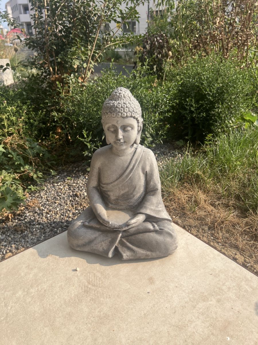 Statuette: Buddha Figur Stein Sitzend für Garten Deko 40cm – Usato da Othmarsingen venduto da MrLenzin