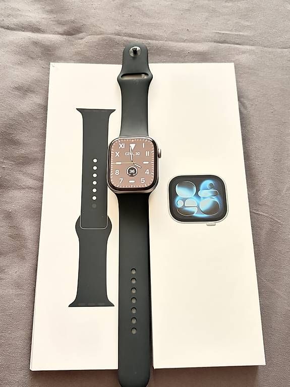 Apple Smartwatch: Apple Watch 11 LTE/GPS/46mm – Usato da Zürich venduto da Tomasz07 2