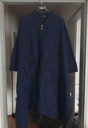 Niedeeberger schöner Wollponcho in Blau EHG