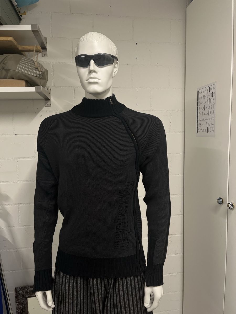 Maglioni & Felpe: Schwarzer Strickpullover mit Reissverschluss, Grösse L/ XL – Usato da Würenlos venduto da jam_mv8g 3